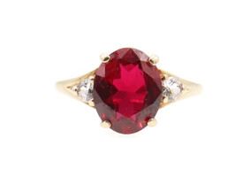 Women's 1.40 ctw Oval Cut Garnet Ring w Round Cubic Zirconia in 10KT Yellow Gold