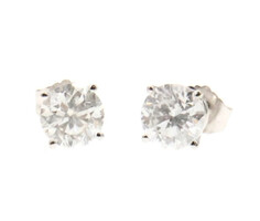 Stunning 14KT White Gold High Shine 1.70 Ctw Round Diamond Stud Earrings - 1.0g