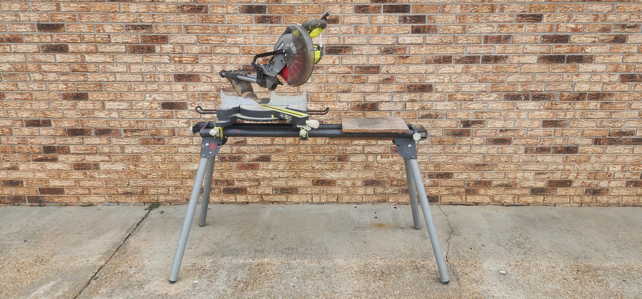 Ryobi TSS103T 10 inch Mitre Saw With Stand USA Pawn