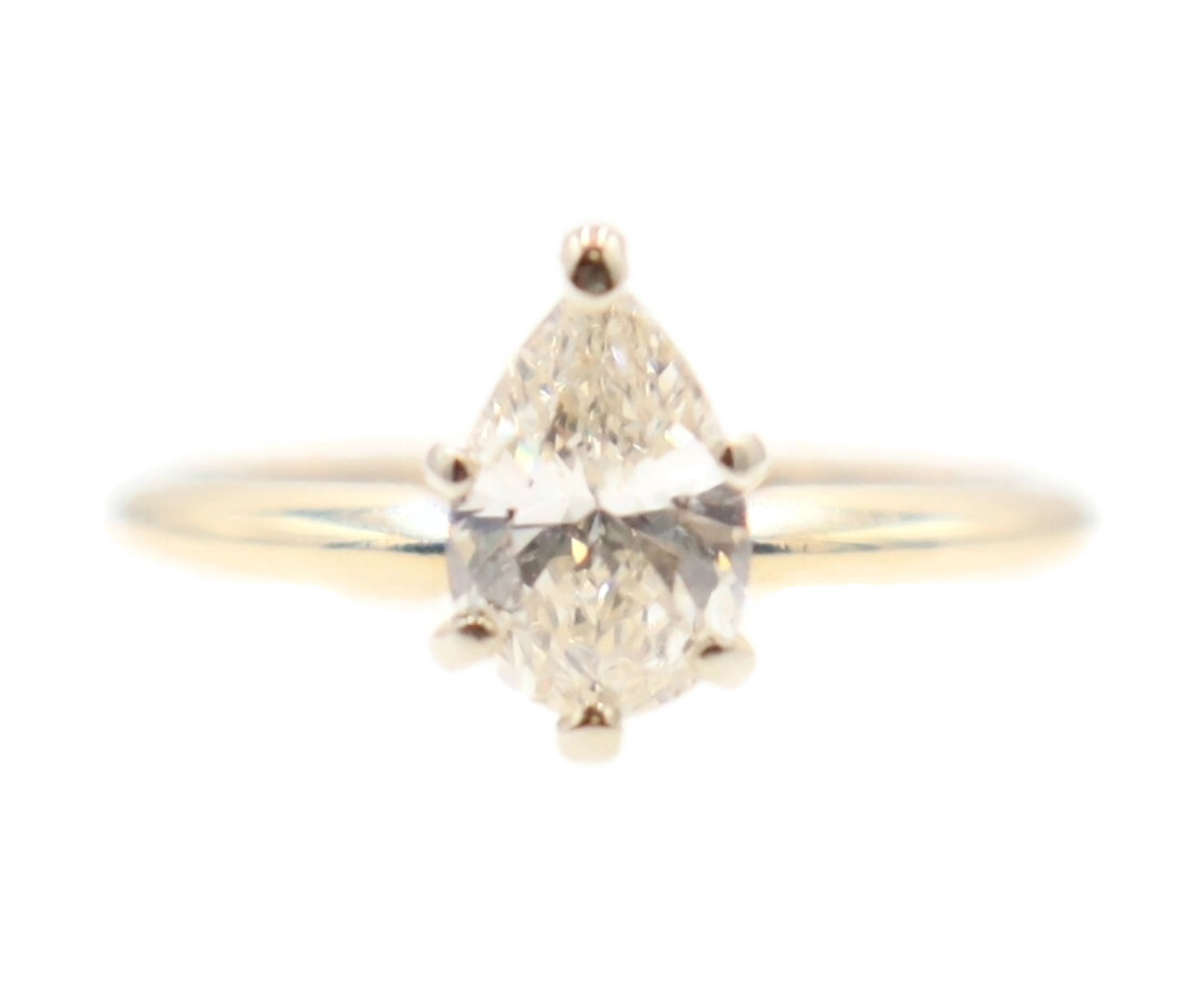0.83 ct Pear Cut VS-1 K Diamond Solitaire Engagement Ring in 14KT Yellow Gold 