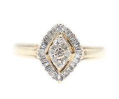 Estate Marquise Cluster 0.25 ctw Round & Baguette Cut Diamond 10KT Gold Ring 