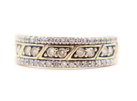 Stunning Filigree 10KT Yellow Gold 0.68 ctw Round Diamond 5.9mm Band Ring 2.7g