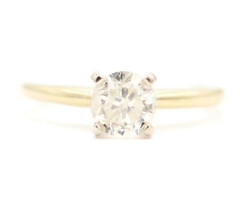 Women's 0.85 ctw Round Cut Diamond Solitaire Engagement Ring 10KT Yellow Gold 