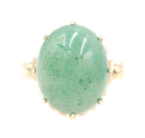 Women's Solitaire 15.0 Ctw Oval Cabochon Jade 14KT Yellow Gold Cocktail Ring 6g