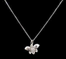 14KT White Gold 0.07 ctw Round Diamond Butterfly Leaf Wing Necklace & Pendant 
