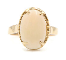 Women's 2.10 ctw Cabochon Oval White Coral Statement Ring in 14KT Yellow Gold