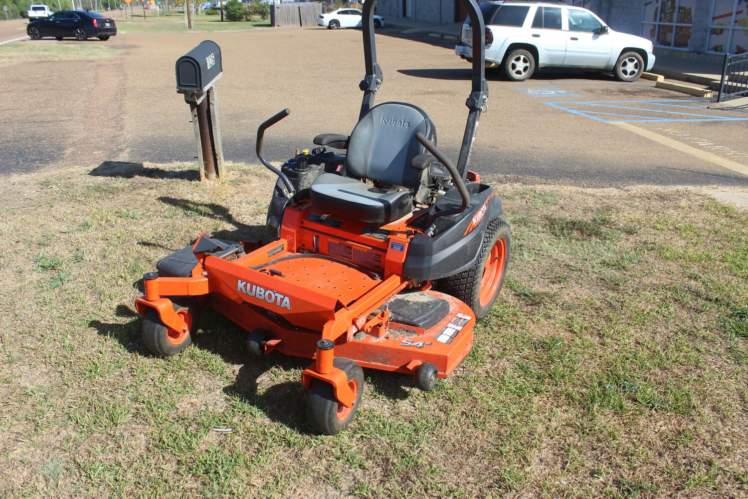 Kubota z421kw 54" Deck Zero Turn Mower Low Hours USA Pawn