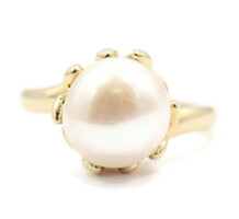 Women's Estate Stunning 10.4mm Round White Cultured Pearl 14KT Yellow Gold Ring