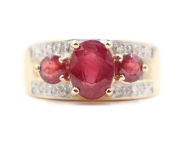 1.10 ctw Oval & Round Cut Synthetic Ruby & 0.10 ctw Diamond 10KT Gold Ring 3.4g
