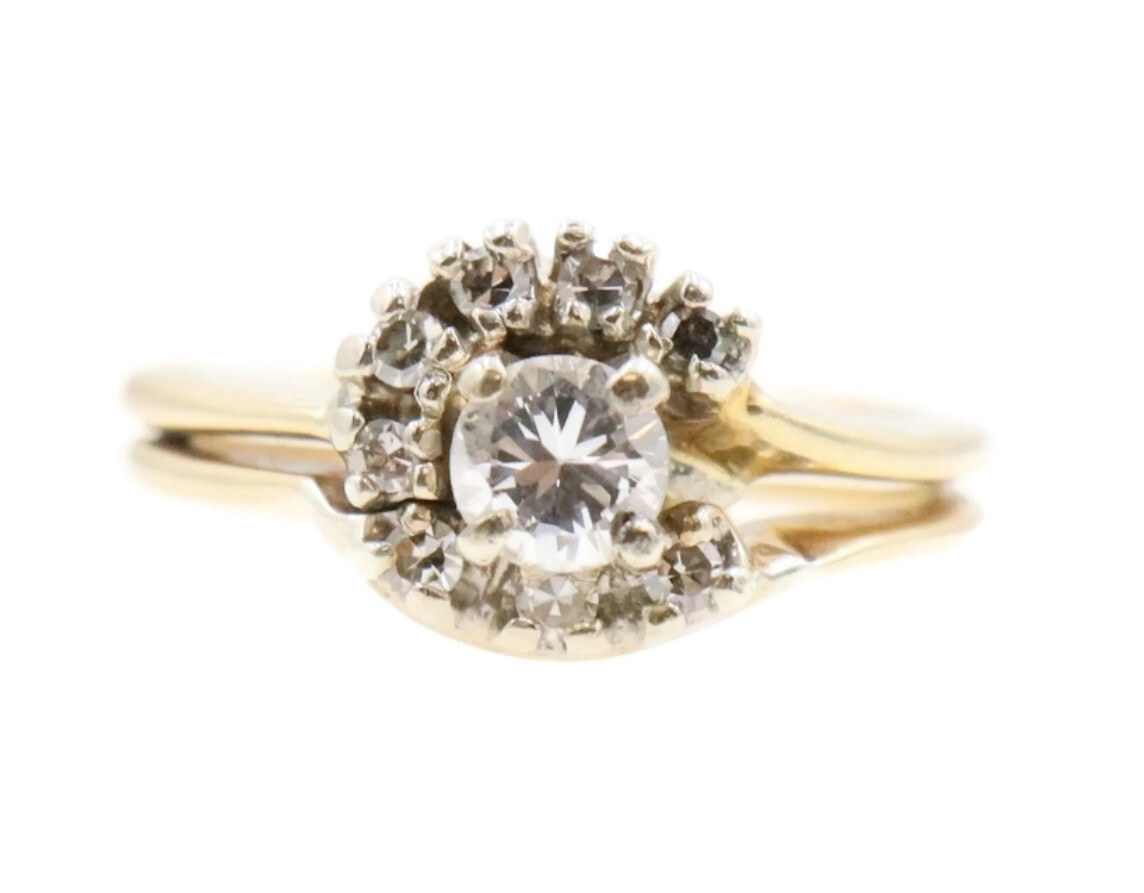Estate 14KT Yellow Gold 0.43 ctw Round Diamond Semi Halo Wedding Ring Set - 4.2g