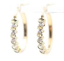Women's Twisting 10KT Yellow Gold 1" Hoop Earrings with 0.03 ctw Round Diamonds