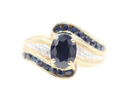 Women's 1.25 Ctw Oval & Round Synthetic Sapphire & Round Diamond 14KT Gold Ring