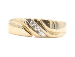 Men's 14KT Yellow Gold Diagonal 7.4mm 0.10 ctw Round Diamond Wedding Band Ring 