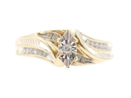 Women's Marquise Shaped 10KT Yellow Gold 0.10 ctw Round Diamond Engagement Ring