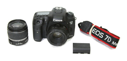 Canon EOS 7D Mark II 18.0MP Digital SLR DLSR Camera With EF 50mm 1:1.8 Lens 