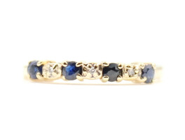 Women's Estate 10KT Yellow Gold 0.16 ctw Round Sapphire & Diamond Band Ring 1.3g