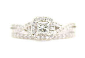 Women's 0.62 Ctw Princess & Round Diamond 10KT White Gold Wedding Set Size 7 1/2