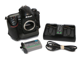 Nikon D4S 16.2MP Digital SLR DSLR Camera Body with Battery and Dual Charger