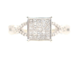 Women's 0.49 Ctw Princess & Round Diamond 10KT White Gold Square Cluster Ring