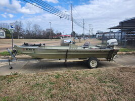 Unbranded Aluminum Gator Boat 18ft With Johnson Trolling Motor 