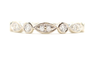 Marquise and Round Scalloped Mil-Grain 0.30 ctw Diamond Anniversary Band Ring 