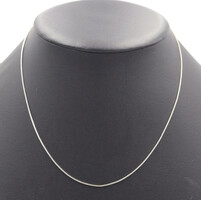 Classic Sterling Silver (925) 0.9mm Thin Box Chain Necklace 18" - 1.95 Grams