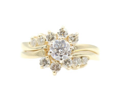 Women's 0.90 ctw Round Diamond 14KT Yellow Gold Estate Wedding Ring Set - 5.3g