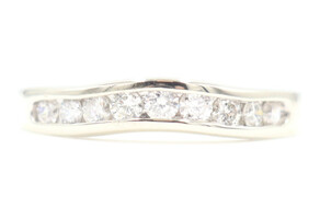 Magic Glo 0.45 Ctw Channel-Set Diamond 14KT White Gold Curved Wedding Band Ring