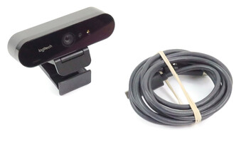 Logitech Brio MSIP-REM-DZL-V-U0040 4K Webcam with Cord & Webcam Clip Bundle 