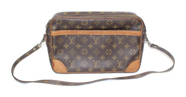 Louis Vuitton Reporter Horizontal Cross Body