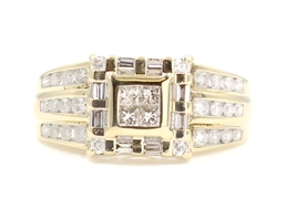 0.90 ctw Princess, Round, and Baguette 10KT Yellow Gold Classic Engagement Ring