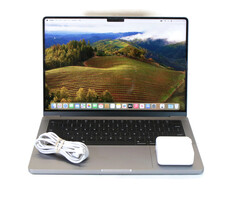 Apple MacBook Pro 14 Inch Nov 2023 M3 8GB 512GB MTL73LL/A Space Gray Laptop