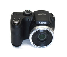 Kodak PIXPRO AZ252 16.15MP Digital Camera - Black 24-600mm f/3.7-6.2 Lens