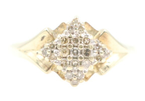 Women's 0.28 Ctw Round Diamond 10KT Yellow Gold Fancy-Style Cluster Ring by LGL