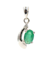 Estate 0.30 ctw Oval Natural Emerald & Round Diamond 14KT White Gold Pendant 