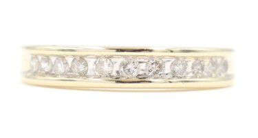 Estate 0.25 Ctw Round Channel-Set Diamond 14KT Yellow Gold Wedding Band Ring 3g