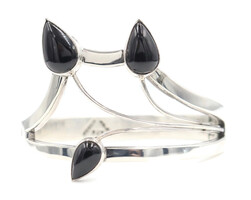 Women's Pear Cabochon Black Onyx Sterling Silver (925) Hinged Bangle Bracelet 7"