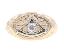 0.25 ctw Round Diamond 14KT Past Master Men's Oval Freemason Masonic Ring 11.3g