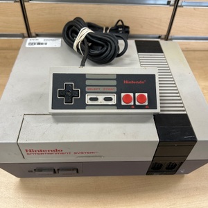 Nintendo NES-001 Video Gaming Console