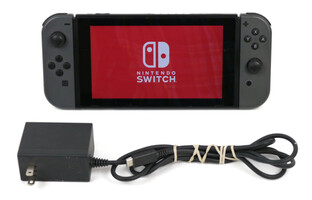 Nintendo Switch, Joycons & Official Charger