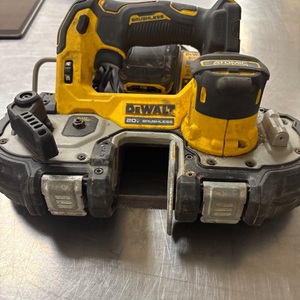 DEWALT dcs377 band saw