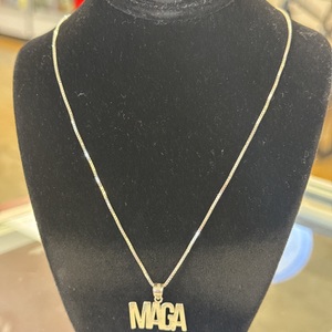  Silver Maga on Box chain