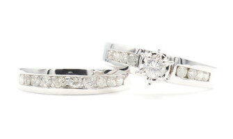 Women's 0.92 ctw Round Diamond 14KT White Gold Solitaire Wedding Ring Set - 8.1g