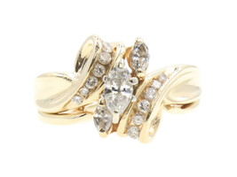 Women's Estate 14KT Yellow Gold 0.70 ctw Marquise & Round Diamond Statement Ring