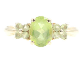 Women's Oval & Round Cut Peridot Cluster 10KT Yellow Gold Estate Ring Size 6 1/2