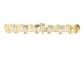 7.00 Ctw Baguette-Cut Diamond 14KT Gold Unique Channel-Set Tennis Bracelet 7"