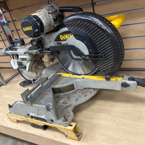 Dewalt DW7231 12" Double Bevel Sliding Miter Saw
