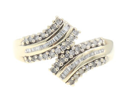 Women's 0.74 Ctw Round & Baguette Diamond 10KT Yellow Gold Bypass Cluster Ring