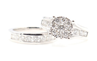 2.10 ctw Round Diamond Cluster 14KT White Gold Channel Band Wedding Ring Set 13g