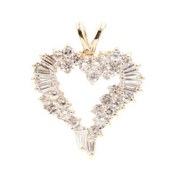 Women's 1.05 ctw Round and Baguette Cut Diamond 14KT Yellow Gold Heart Pendant 